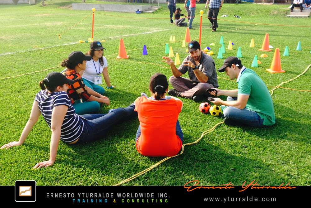 Experiencia de Team Building fortaleciendo relaciones entre colaboradores